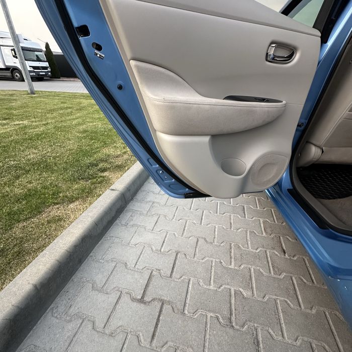 Nissan Leaf 2012