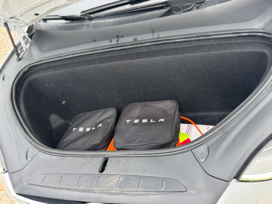 Tesla Model X Long Range