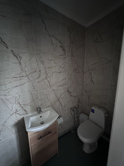 Здам в оренду салон, приміщення, ціна договірна