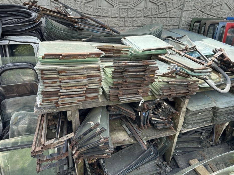 Запчастини до вантажних авто Газ Зіл Уаз Газель.