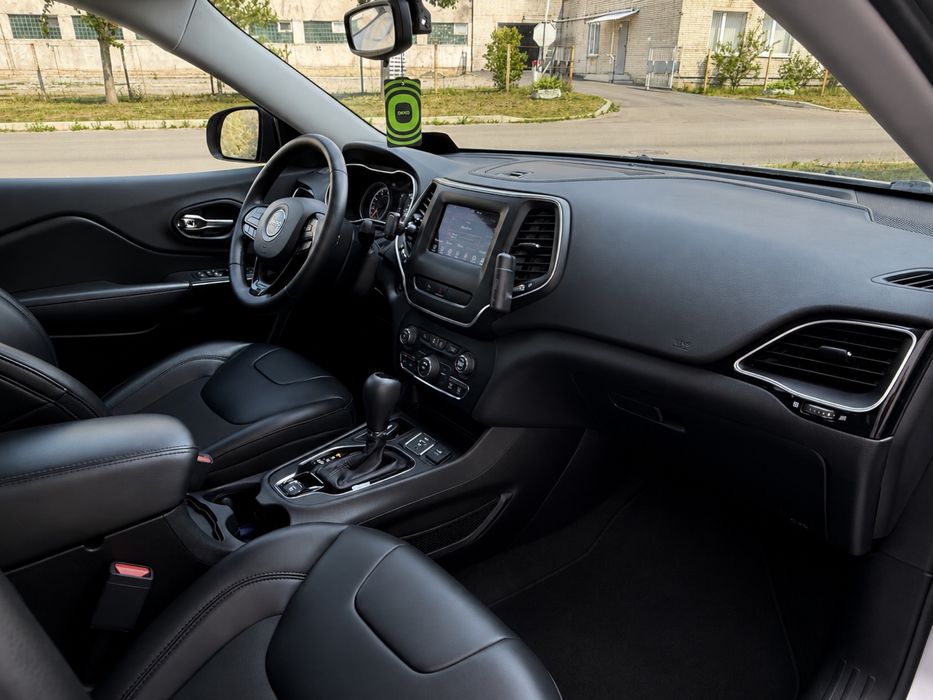 Jeep cheroki черокі 2020