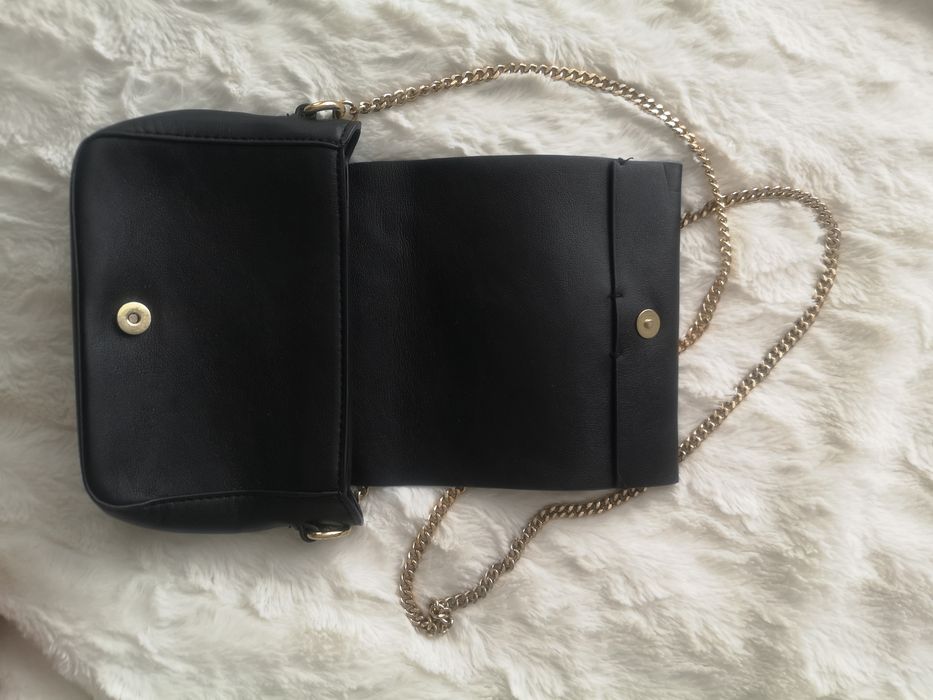 Сумочка Zara через плече чорна