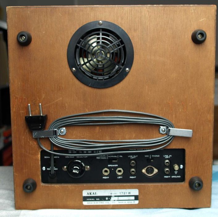 Magnetofon szpulowy Akai 1721 po gruntownym serwisie