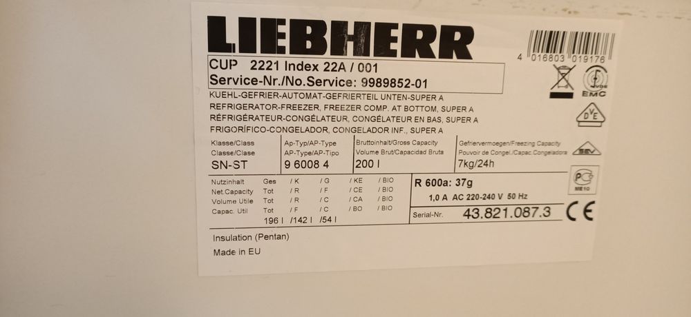 Холодильник Лібхер.