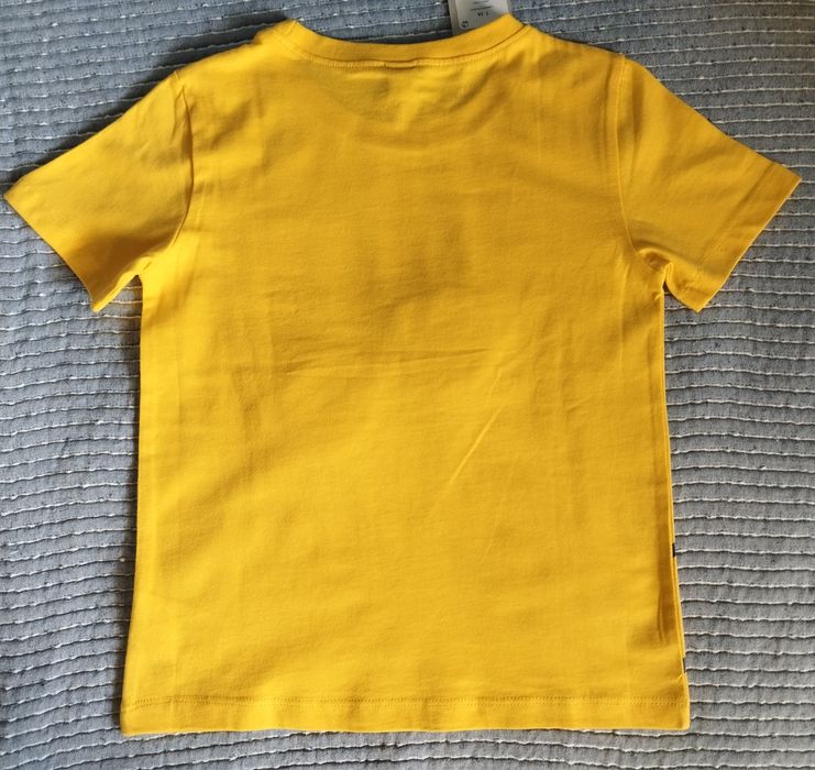 T-shirts de menino NOVO da TucTuc, tamanho 5 anos