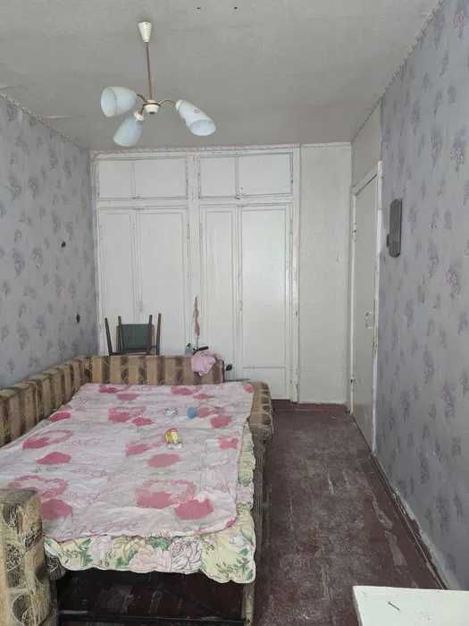 Продам 2-х к. кв. м. Индустриальная. ул.Роганская. DN