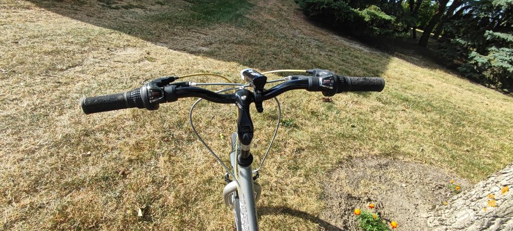 Rower Kross, damski w pełni sprawny.