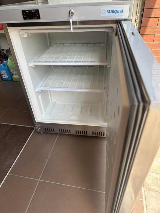 Szafa mrożnicza podblatowa