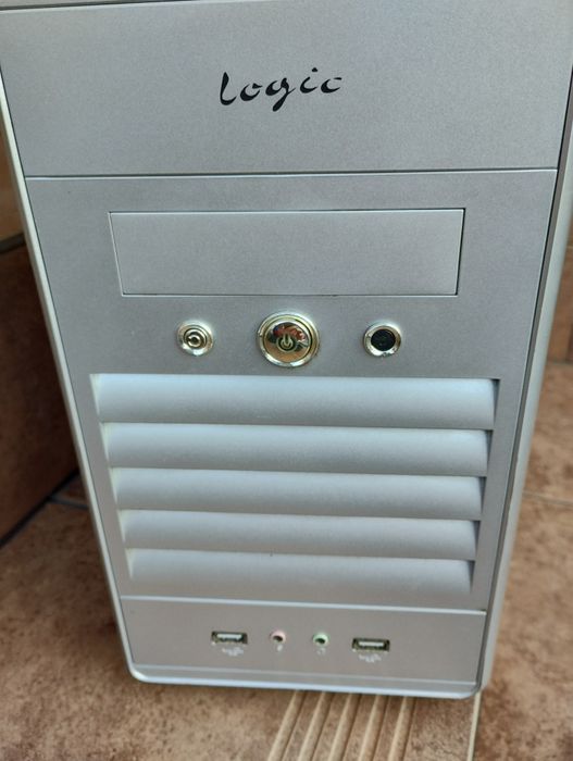 Komputer stacjonarny Logic