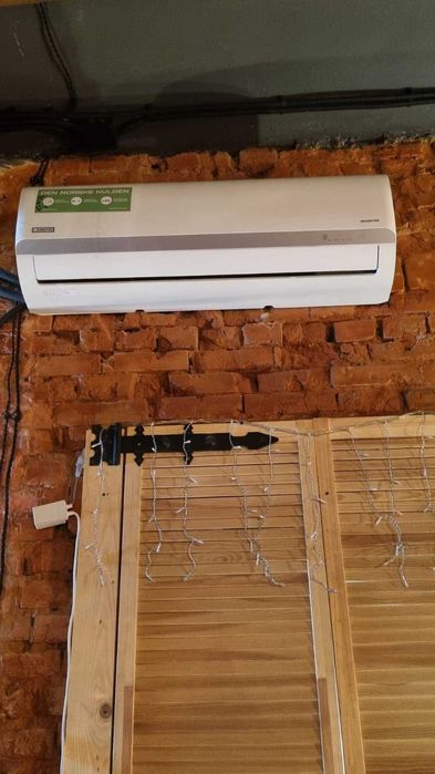 Кондиціонер Leberg Inverter 24 (до 70 м²) + повний комплект