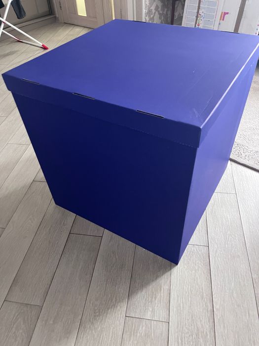 Коробка сюрприз подарункова для кульок велика 70 на 70