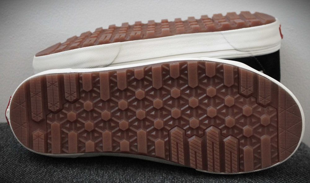 Wysokie sneakersy Vans