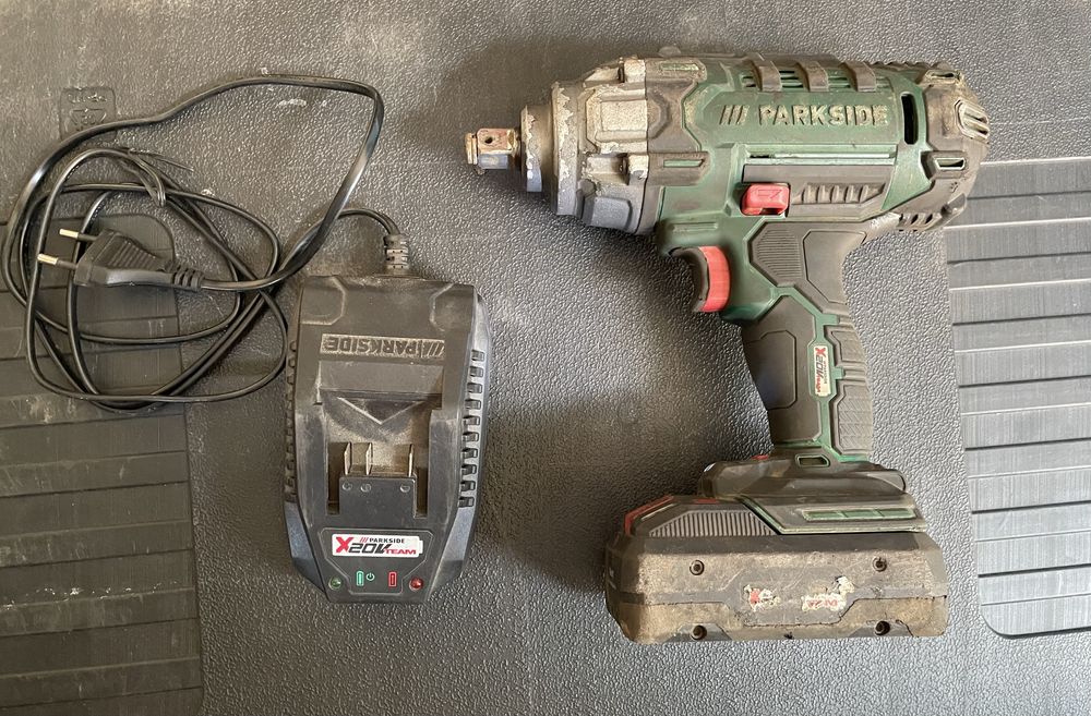 Акумуляторний ударний гайковерт Parkside PASSK 20-Li A1