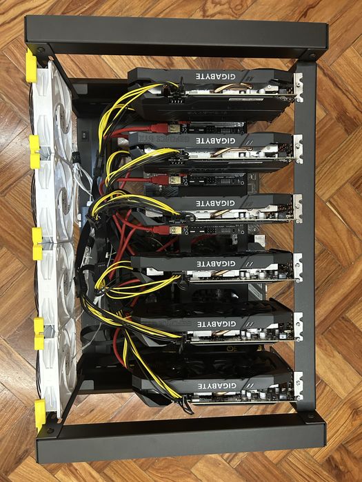 Mining Rig com 6 GPUs Gigabyte
