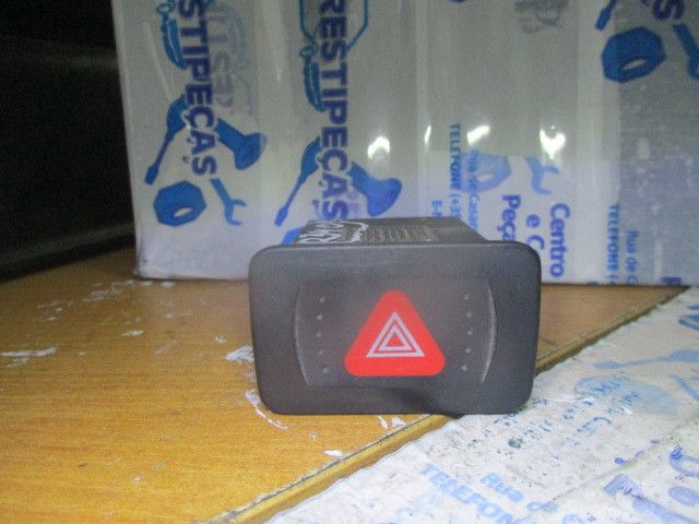 Botão / interruptor 4 piscas VOLKSWAGEN Bora (1J2)