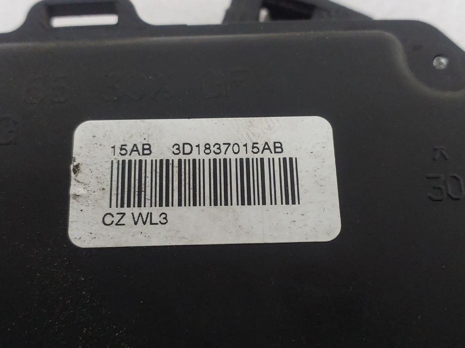 Fechadura / fecho porta frente esquerdo SKODA Octavia II Break (1Z5)