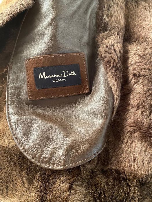 Casaco de pele comprido da Massimo Dutti
