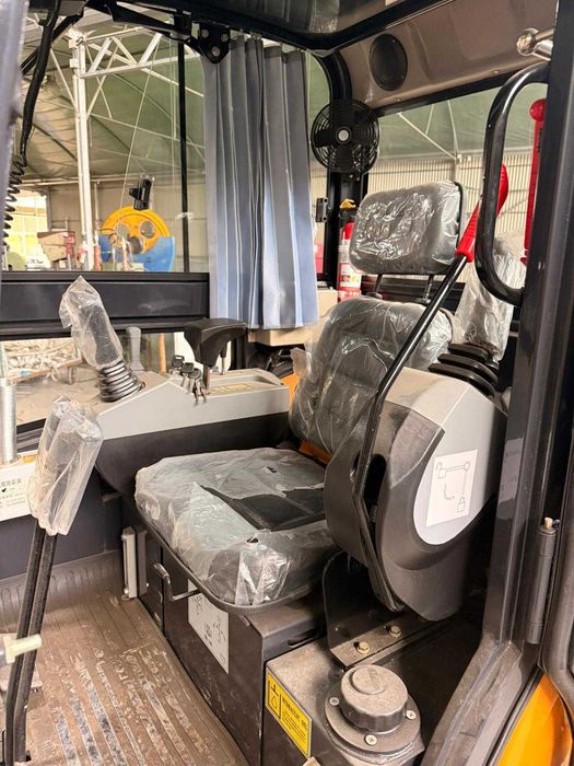 Giratoria 2000Kg Nova