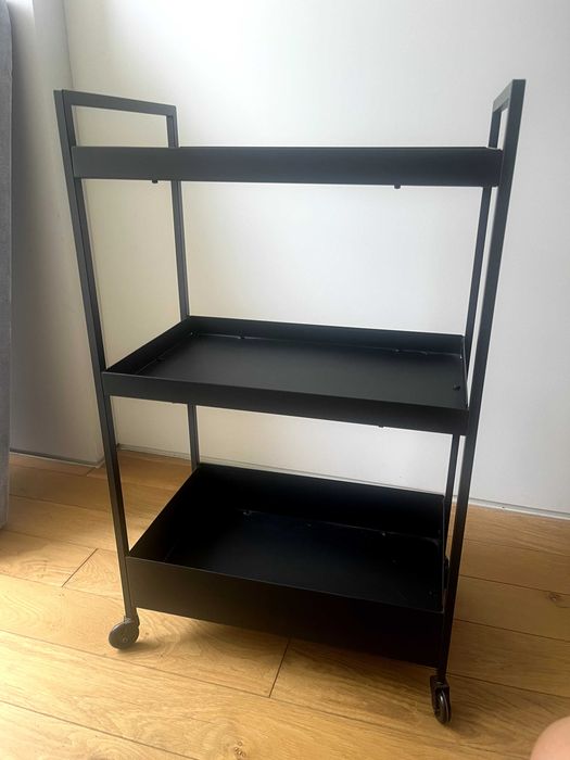 Carrinho IKEA NISSAFORS + mesa de apoio BURVIK - tudo por 20€