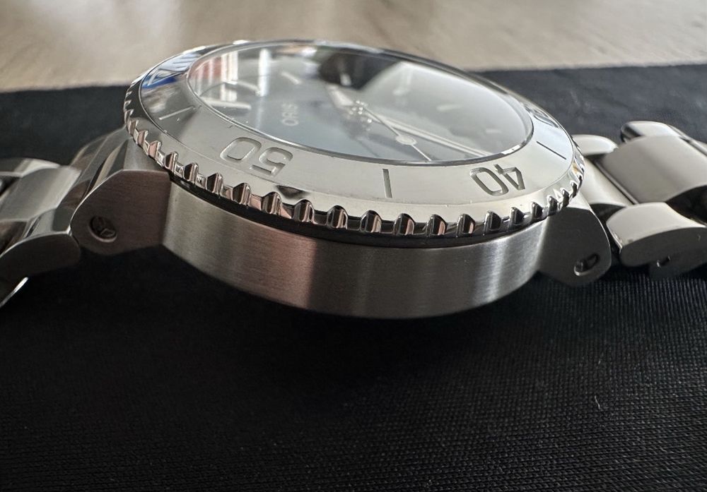 Zegarek Automatyczny Oris Aquis 39,5mm Tungsten Sellita