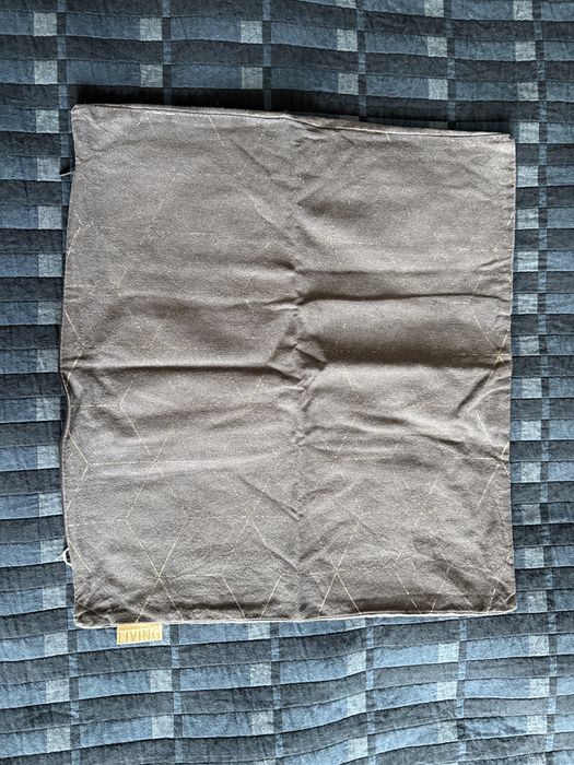 2x czerwona poszewka na poduszke Gurli Ikea 50x50cm