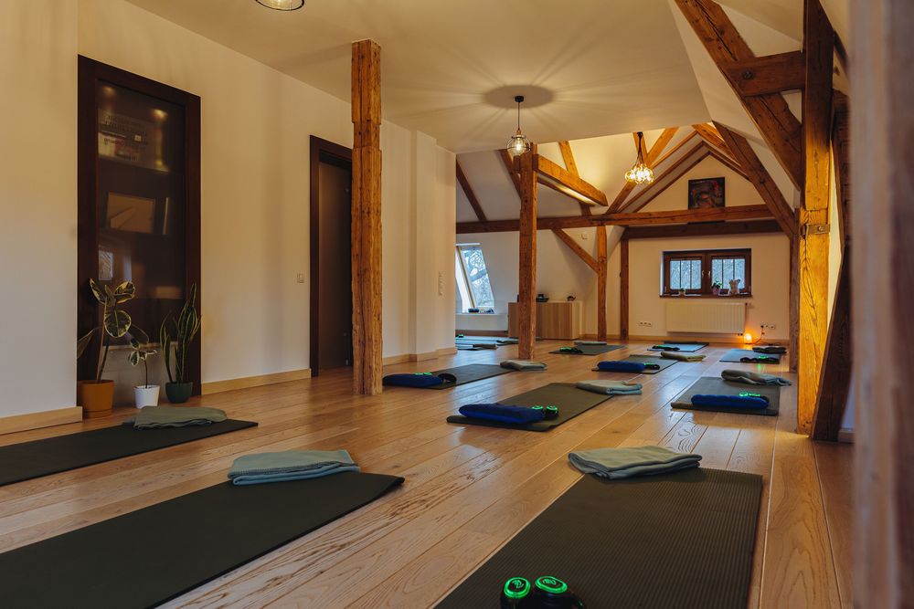 Sala na warsztaty Poznań /  szkolenia / medytacja / immersyjne doświadczenia.