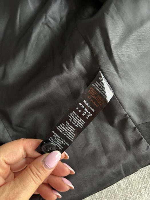 Czarno-szara kamizelka od garnituru