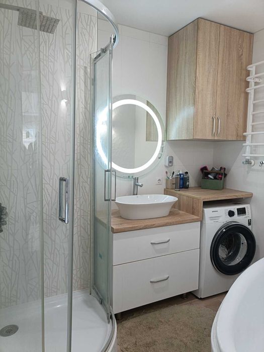 Двоповерховий сучасний будинок. р-н  Яр