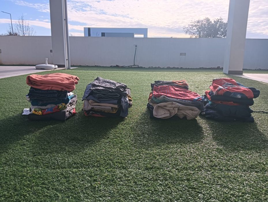 Menino  7-8 anos roupa em muito bom estado