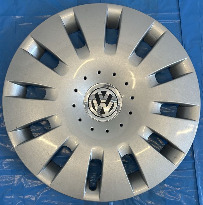 Kołpaki Oryginał VW Volkswagen R 16 na zatrzaski