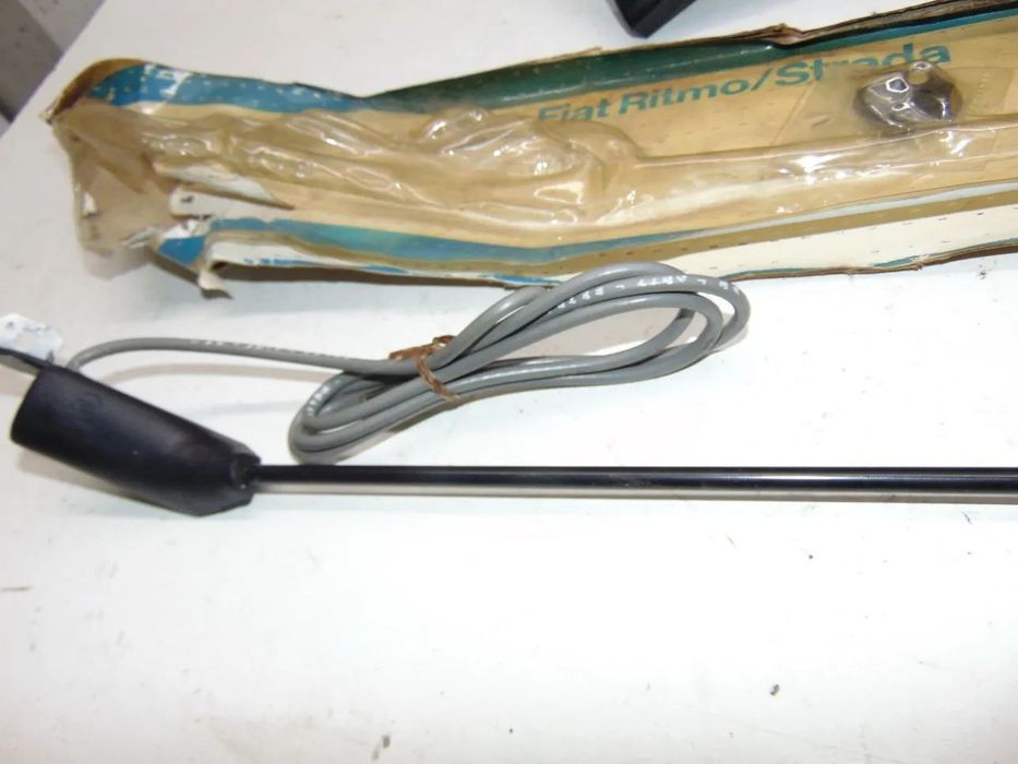 Fiat Ritmo strada antena/Fiat panda caixa
