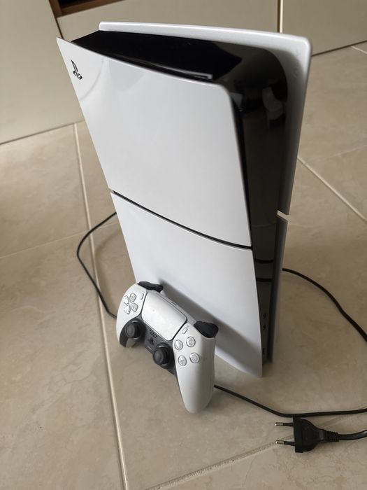 PS5 slim com leitor de DISCO como nova