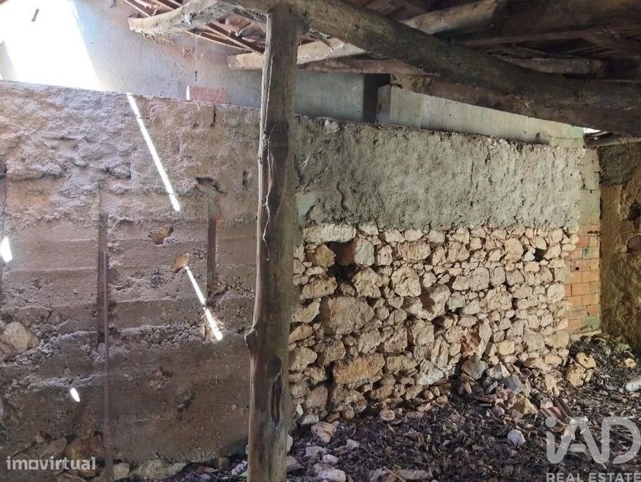 Casa de Campo em Brogueira, Parceiros de Igreja e Alcorochel