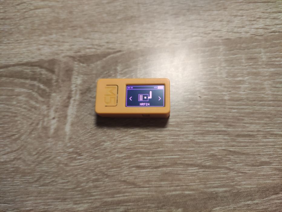 M5STICKPlus2 hacking device