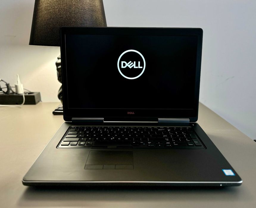 Laptop Dell Precision 7720 i7-7820HQ, mobilna stacja robocza