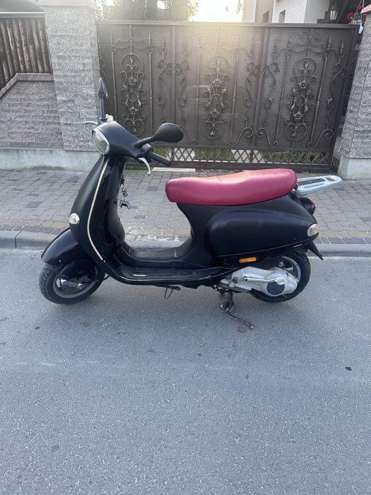 piaggio vespa 150 скутер