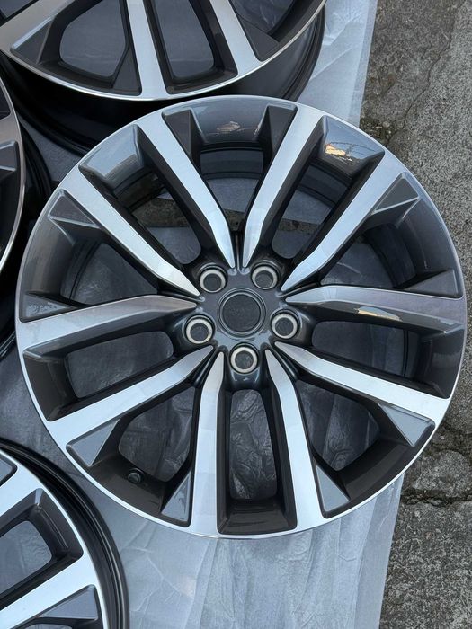Oryginalne alufelgi OE Land rover Discovery V 5 21 5x120 L462 Range