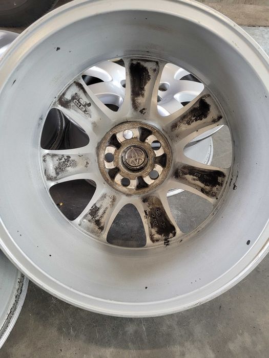 Felgi Aluminiowe r 17 toyota 5 x 100  komplet