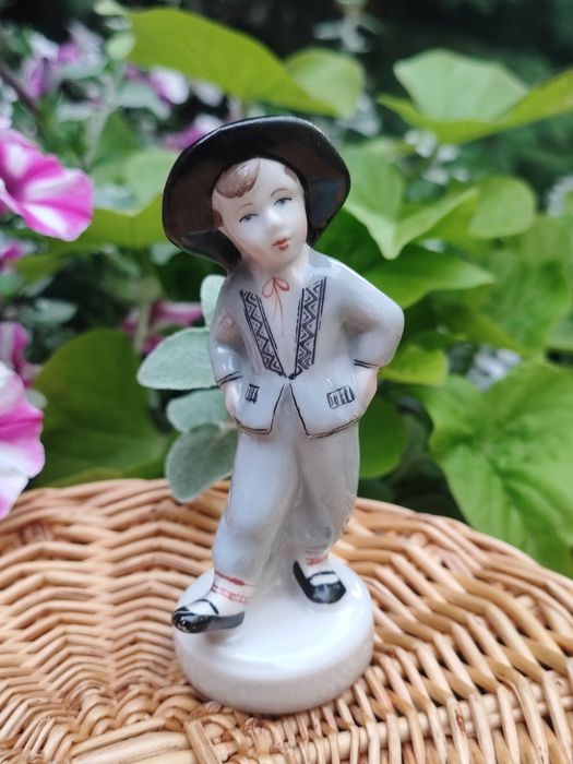 Para figurek " Taniec Zemgale", Ryga