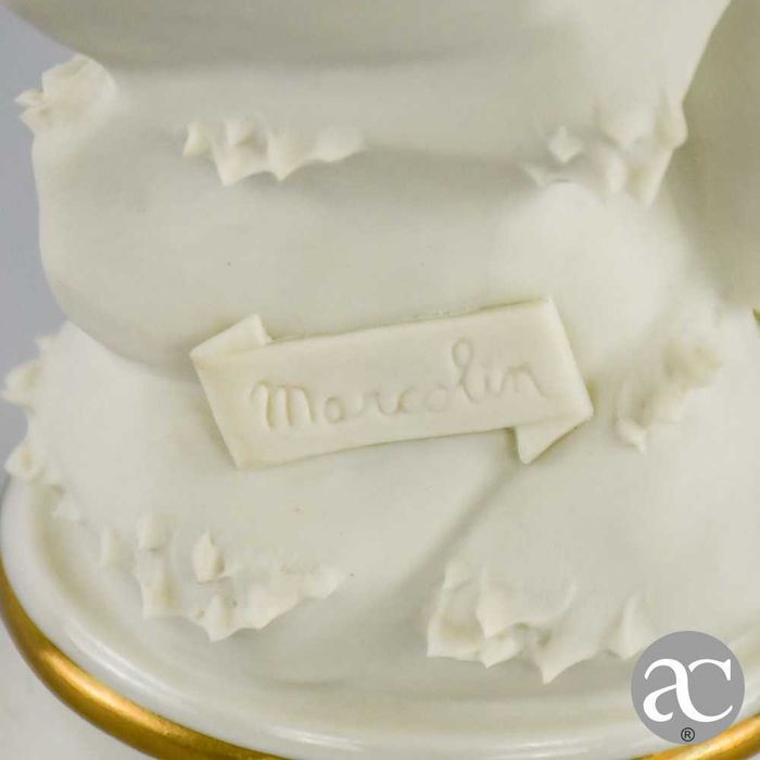 Figura de jovem camponesa com ganso em biscuit Capodimonte “Marcolin”