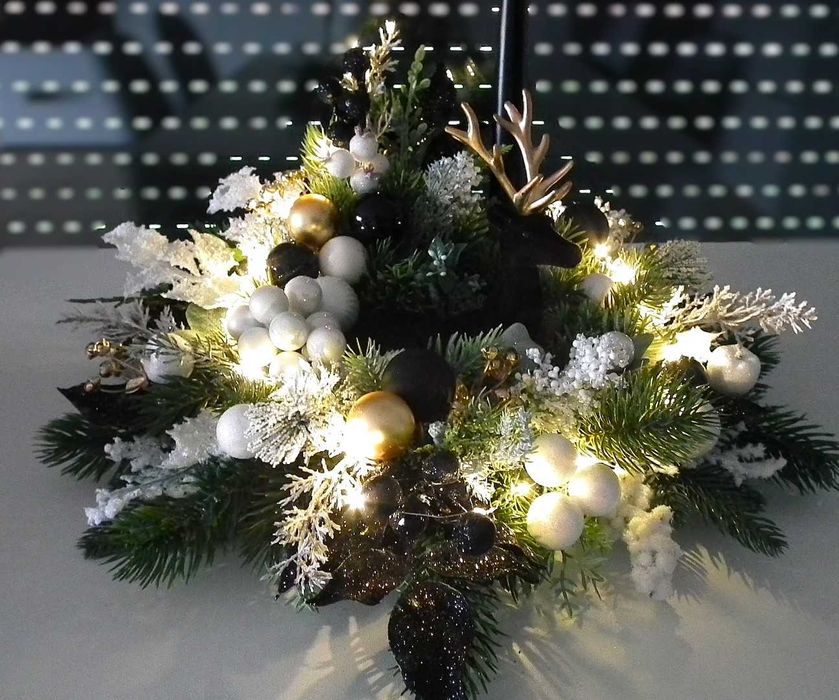 Stroik bożonarodzeniowy świąteczny na stół, kominek, komodę