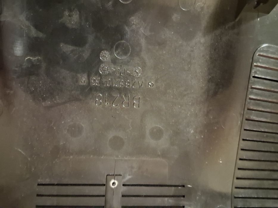 Osłona lusterka Mercedes Benz W218