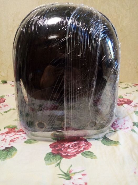 Продам рюкзак -переноску для кота или маленькой собачки.