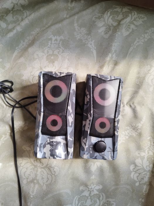 Fajne głośniczki Trust do PC / laptopa