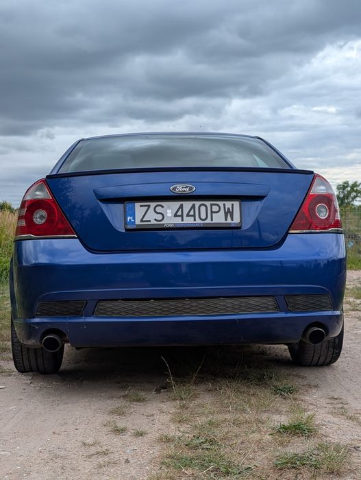 Ford Mondeo ST 220