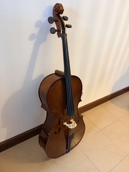 Violoncelo 4/4 (Tamanho Adulto) + Arco | Ótimo estado