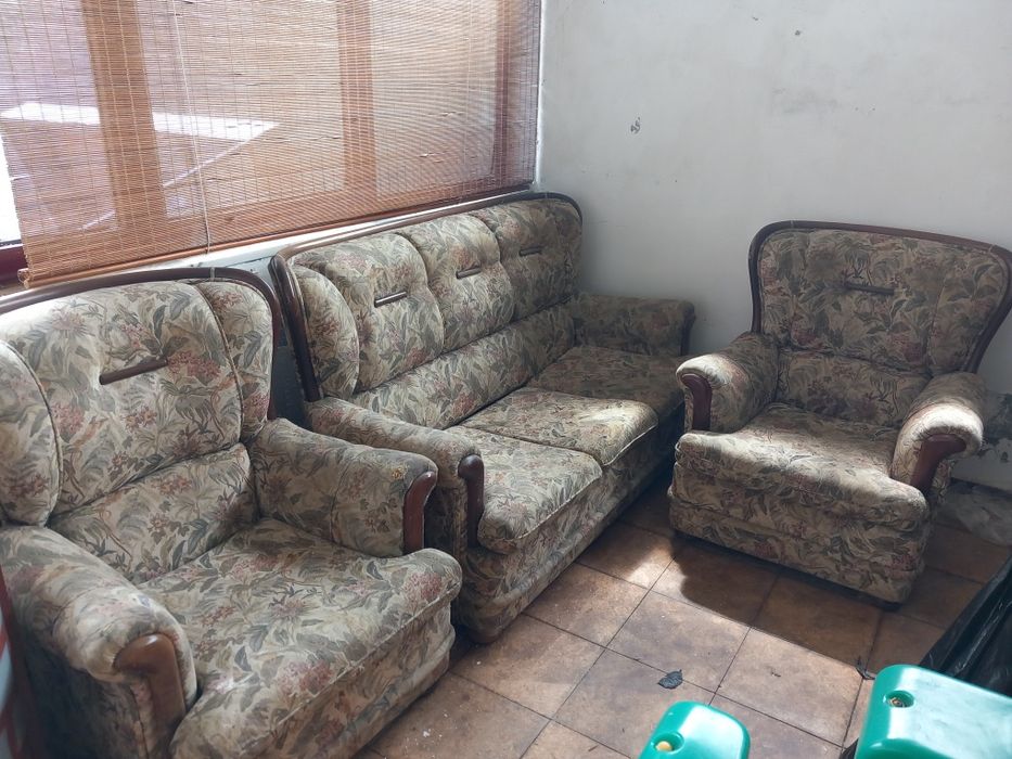 Vendo sofá usados a precisar de ser lavados