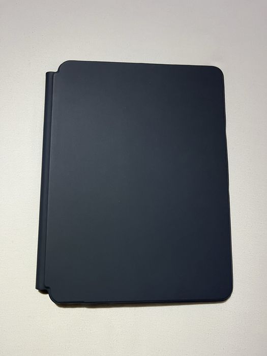 Klawiatura do iPad 10.9 / iPad Pro 11 (b. dobry stan)