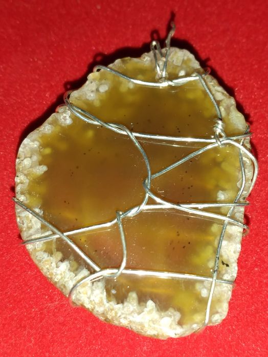 Pendente de ágata irregular polido