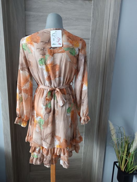 Nowa sukienka w kwiaty Made in Italy